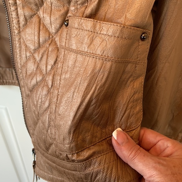 FRANK WALDER BEIGE JACKET WITH POCKETS. - Picture 5 of 5